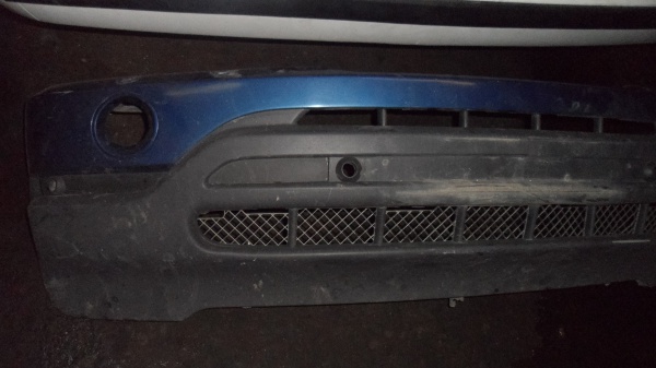 Бампер передний с омывателями